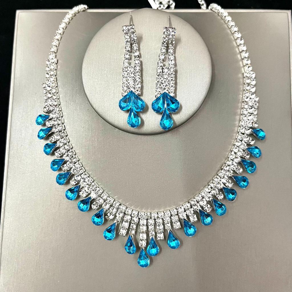 Elegant Purple Water Drop Jewelry Set: Necklace and Earrings for Bridal or Evening Wear