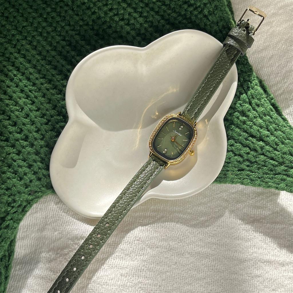 Exquisite Fritillary Light Luxury High-End Fashion Women'S Watch Retro Simple Belt High Value Watch