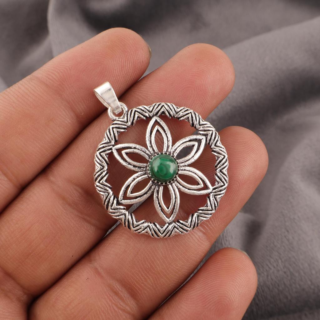 Malachite Pendant, 925 Sterling Silver Pendant Jewelry. Gift For Women Handmade Pendant Gemstone Jewelry