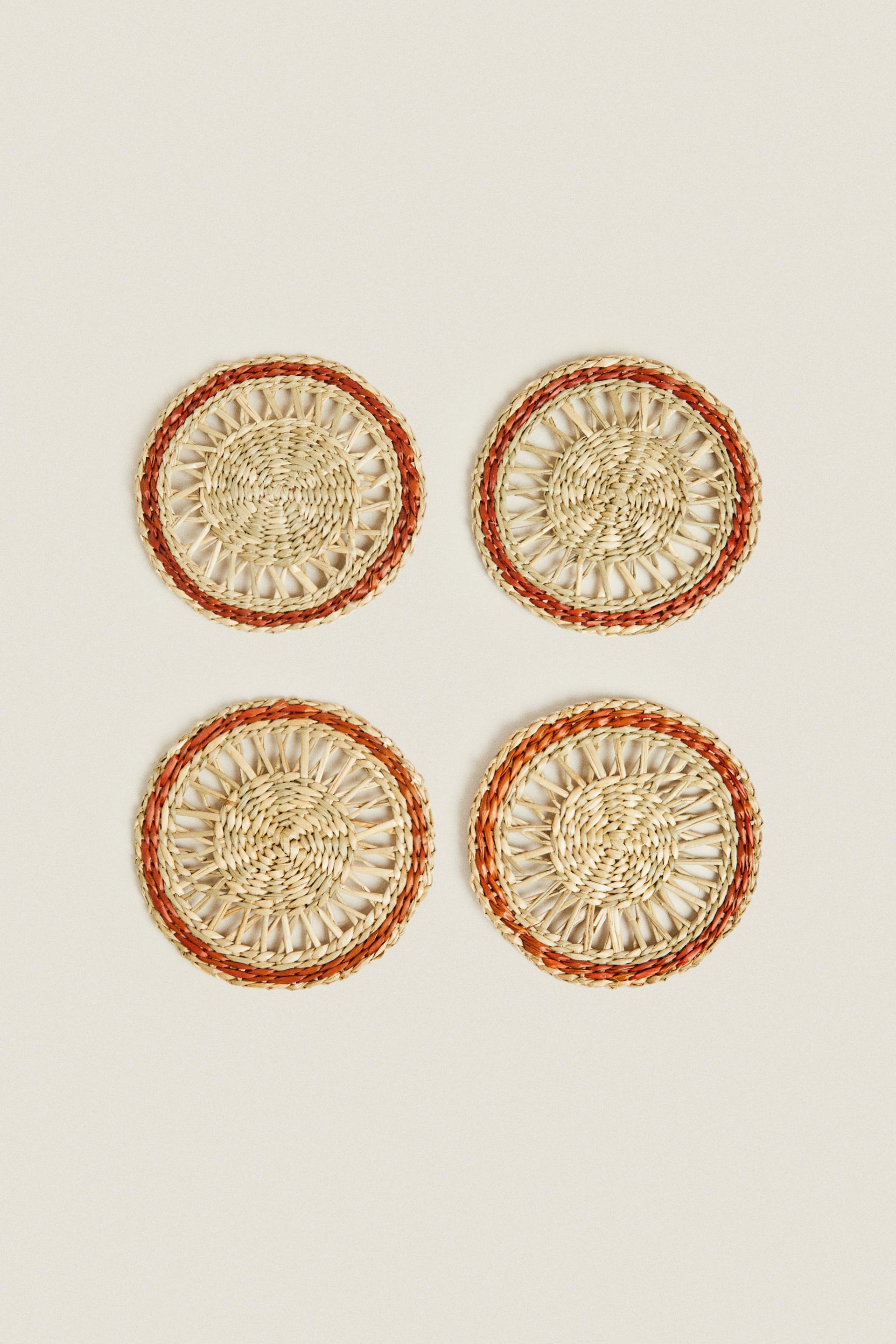 

КРУГЛЫЕ ЦВЕТНЫЕ ПОДСТАВКИ (НАБОР ИЗ 4 ШТ.)