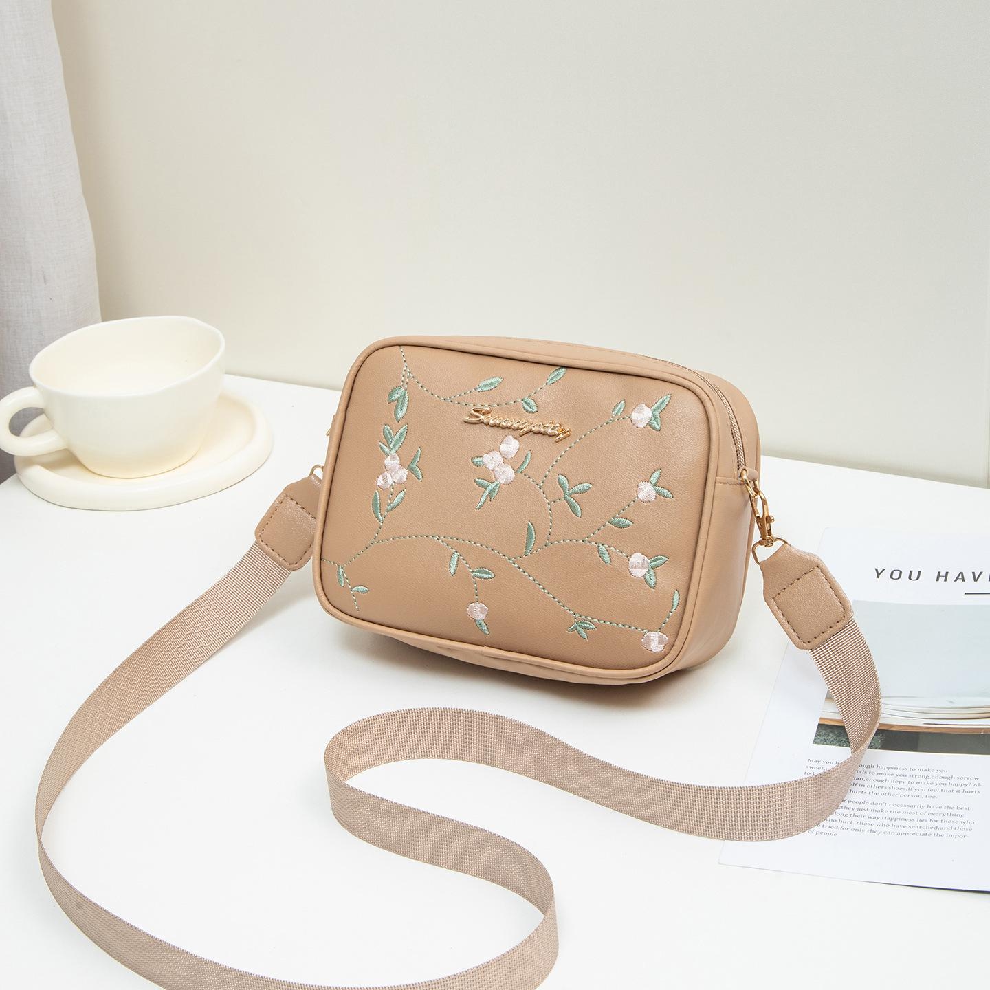 Embroidered New Niche Fashion Single Shoulder Crossbody Bag For Women, Korean Version Small Bag For Women, Small Square Bag For Women, Black