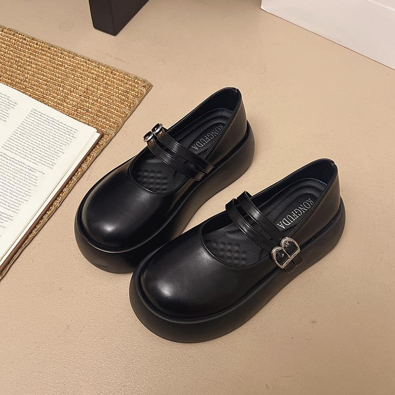 French muffin platform small leather shoes women's 2025 summer and autumn new round head height increase versatile with skirt Mary Jane single shoes