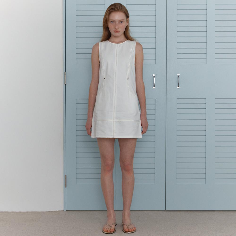 Elssibeui Stitched Pocket Mini Dress_Ivory