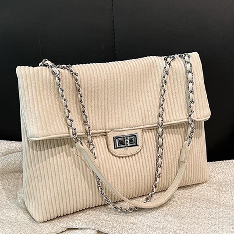 Autumn new fashion pleated messenger bag bag large capacity simple commuter underarm bag chain shoulder bag women