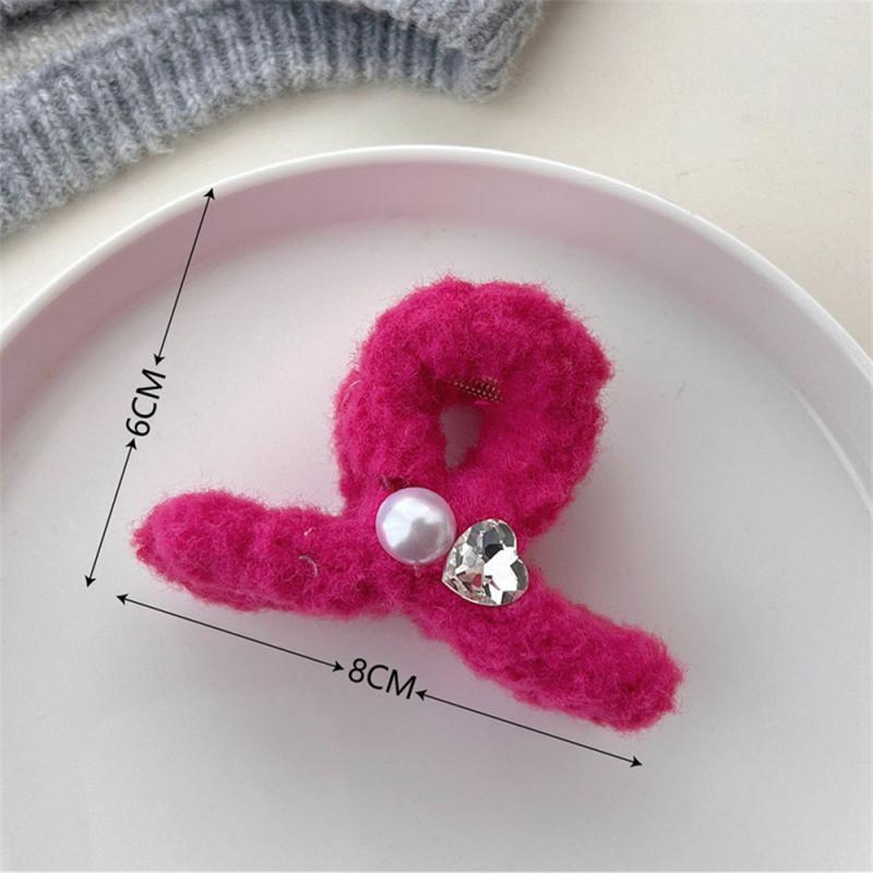 1/2/3Pcs Plush Heart Hair Clips For Women Autumn Winter Fur Hair Crab Clip Elegant Shark Hair Claws Headwear Hair Accessories