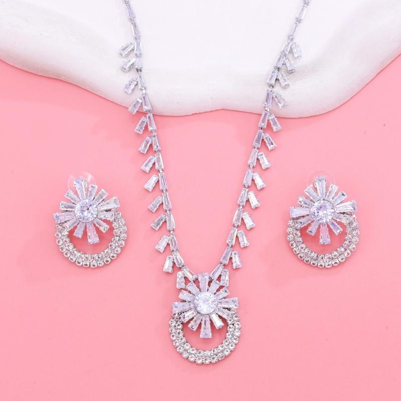 Elegant Dazzling Rhinestones Stud Earrings And Pendant Necklace Set Lightweight Alloy Jewelry For Party Or Daily Wear