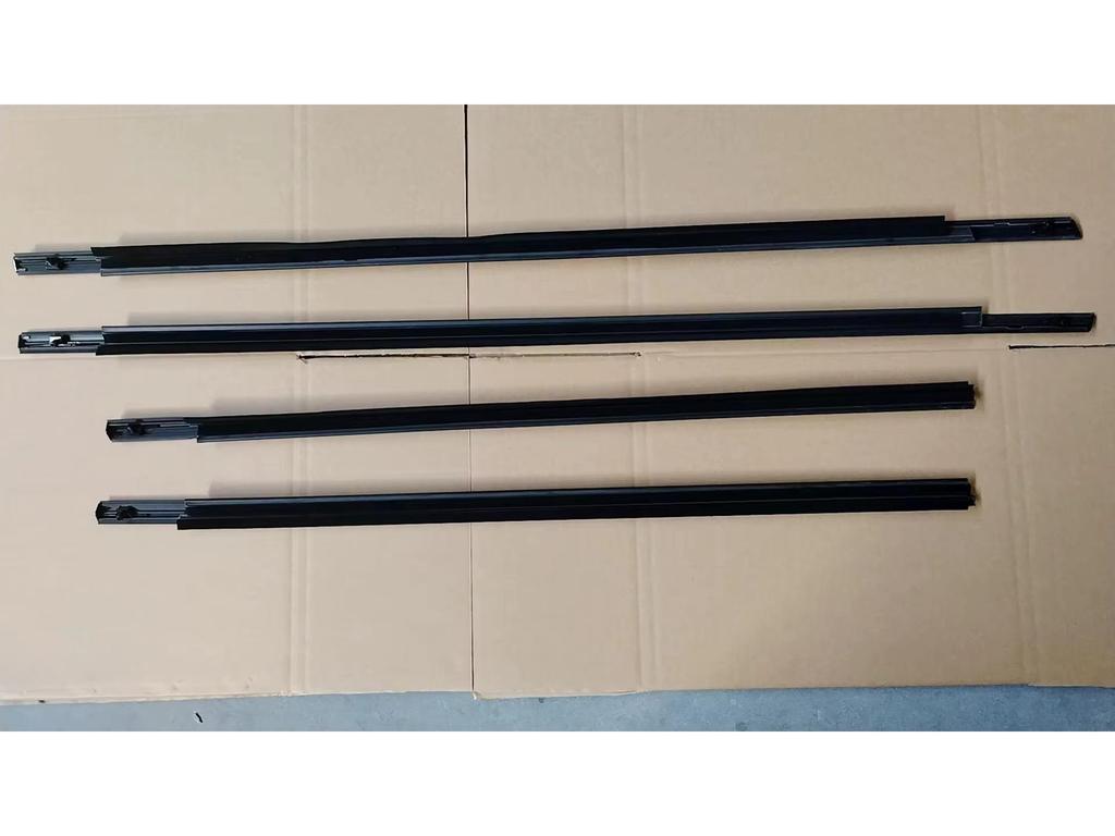 Toyota Estima/Previa ACR30 Window Trim Deflector Strip