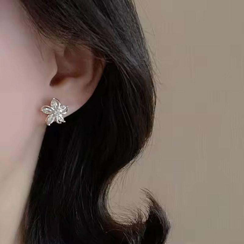 XXX-005 Dainty Flower Stud Earrings for Women Piercing Cartilage Ear Ring Cute Zircon Gold Color Women's Aesthetic Jewelry Gift