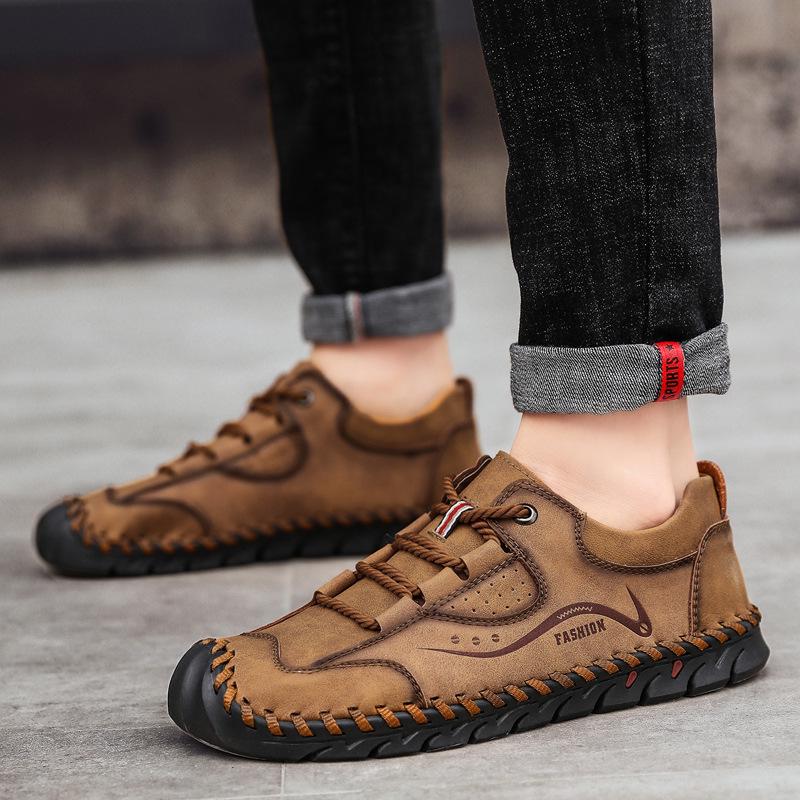 Fashion Spring New Loafers Fashion Boat shoes Male Brand Leahter metal button Slip-ON Men's Casual Shoes Men's Shoes 2024 new ui89