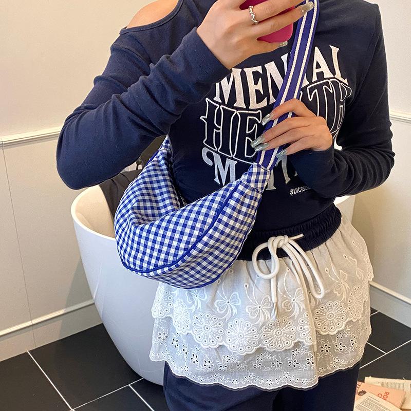 2025 Summer Retro Plaid Dumpling Bag Women's Versatile Shoulder Messenger Bag Casual Commuter Croissant Bag