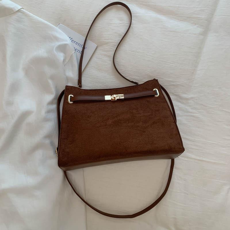 

Retro simple suede bag tote bag women s fashion high-value messenger bag versatile commuter shoulder bag