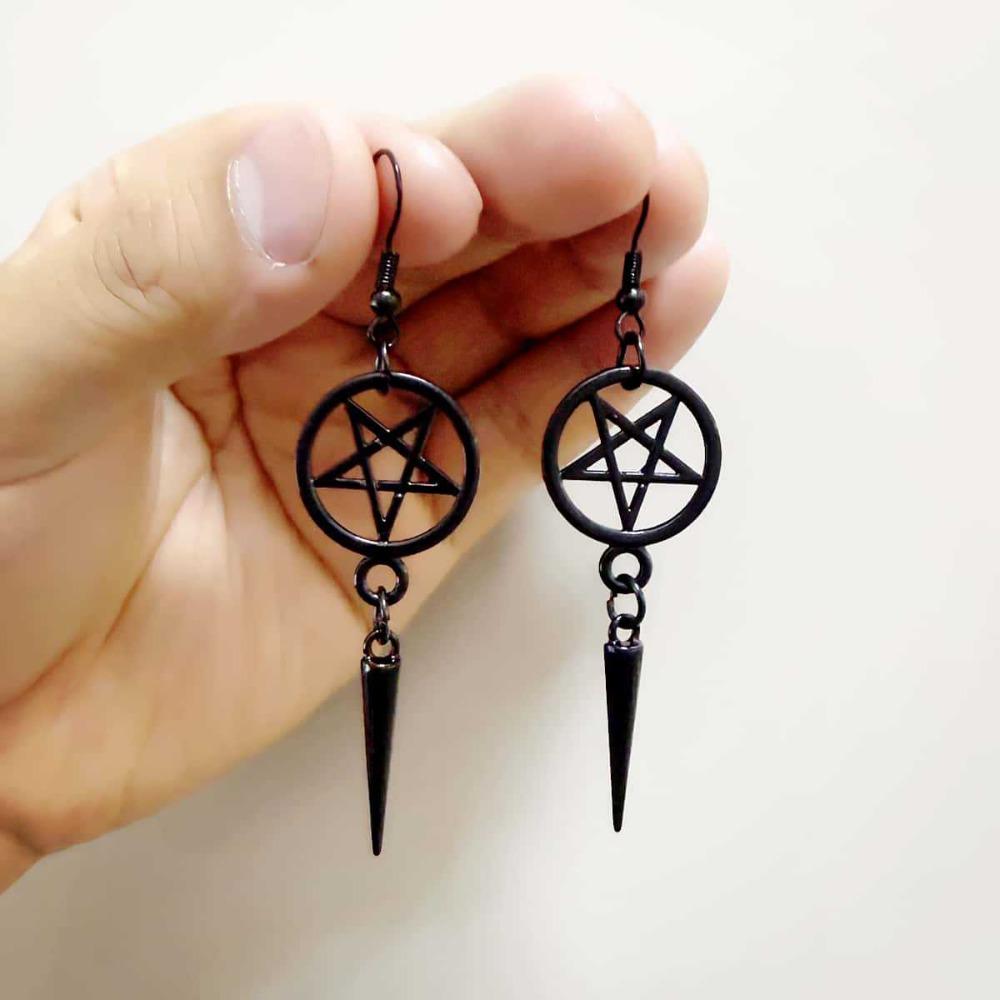 Gothic Black Long Rivet Tassels Pointed Five-pointed Star Symbol Dangle Earrings for Women Halloween Party Jewelry Accessories