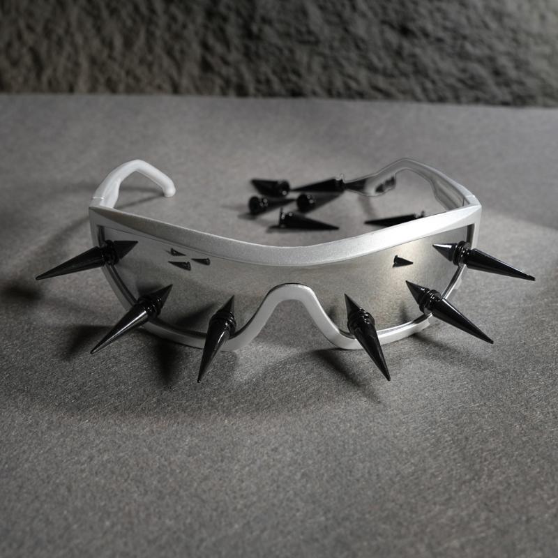 Stylish Metal Rivet Studded Sunglasses UV400 Protective Comfortable PC Frame Eyewears For Outdoor Fashion And Daily Use