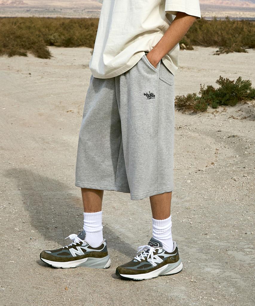 Peullukeu Slam Logo One-Pleat Carpenter Bermuda Sweatpants Grey Fsp357