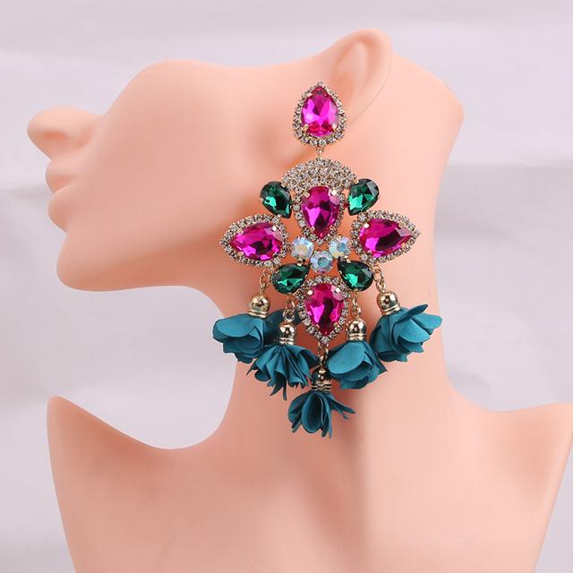 Aretes De Mujer Modernos Módní náušnice kapkové náušnice pro ženy Květinový střapec Náušnice Svatební Brincos šperky Dívka Dárky