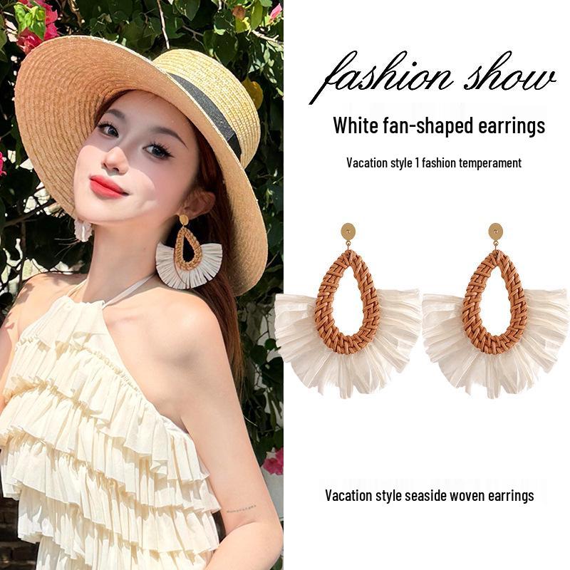 

Винтажные серьги-пусеты из тигрового глаза янтарно-коричневого цвета - Элегантные осенне-зимние украшения