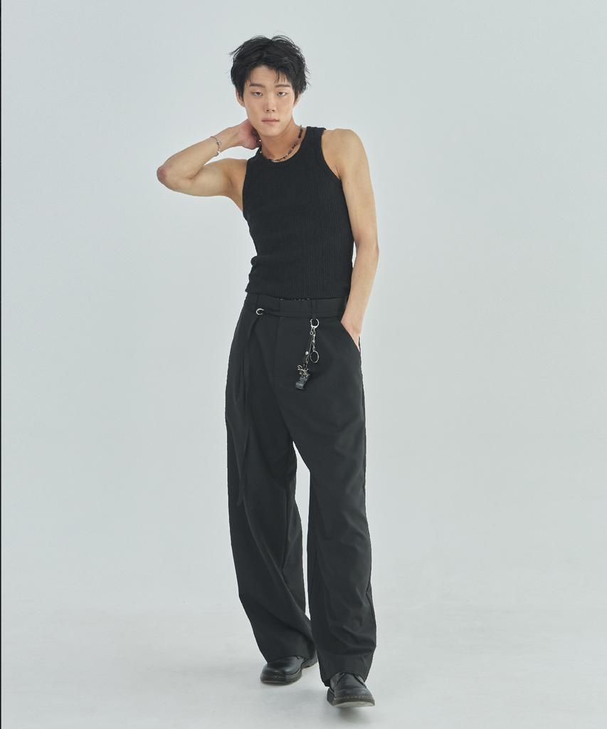 Ladeuedisyeon Belted Tapered Wide Pants_Black