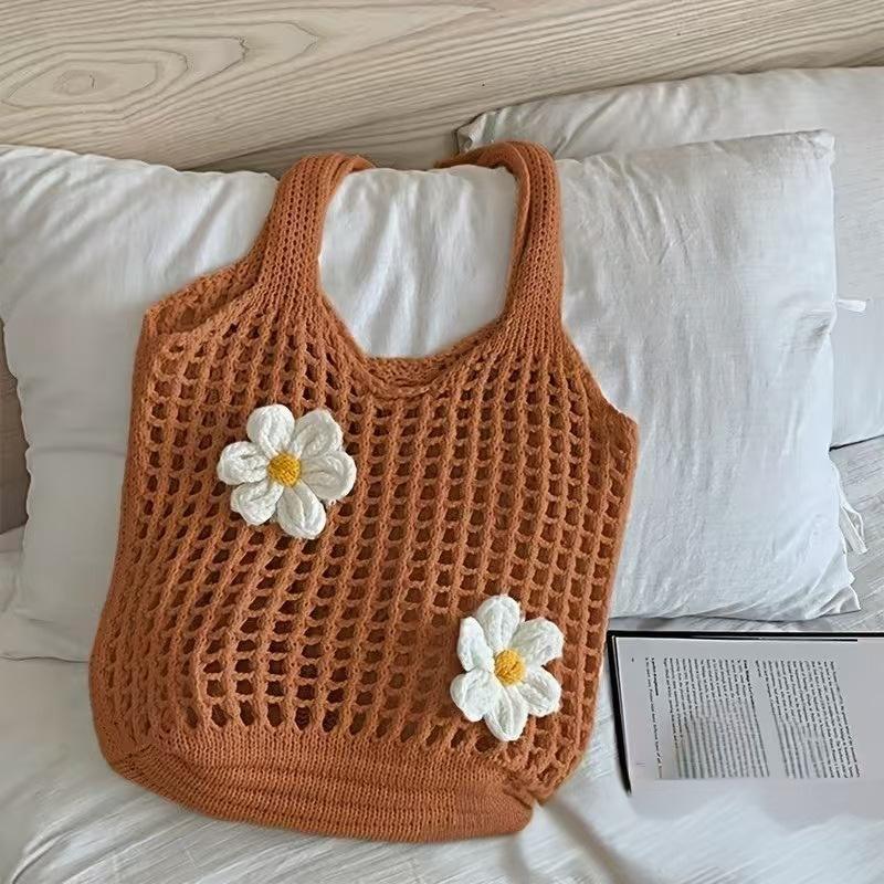 Hollow Hand-woven Bag Women's Leisure Large-capacity Straw Bag Seaside Vacation Shoulder Beach Bag Knitted Tote Bag