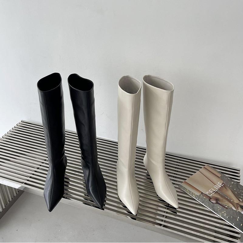 2025 Autumn and Winter New Products Simple and Fashionable Wide Boots Korean Version Pointed Sleeve High Boots Soft Leather Cat and Boots