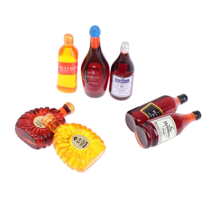 9 stk Dukkehus Verdensberømt utenlandsk vin Xo Whisky Miniatyrmatlek
