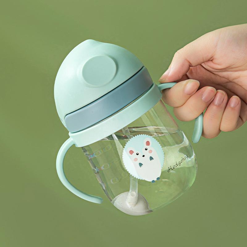 250Ml Cartoon Pattern Outdoor Child Drinking Bottle With Straw Baby Feeding Cup For Kids Training Portable Handle Water Bottle