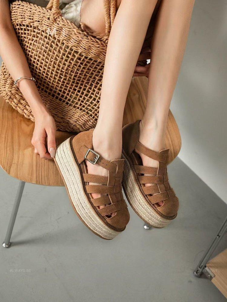 Soft leather version~ woven hollow retro Roman sandals women's 2025 summer new hemp rope straw thick-soled pig cage shoes