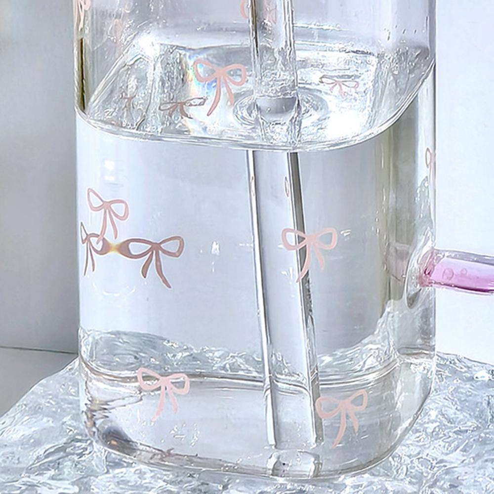 Jednoduchý módní skleněný pohár na vodu s bambusovým víčkem odolným vůči vysokým teplotám