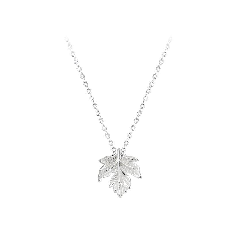 

Clavicle Chain Female Little Fresh Day Student Simple Mori Leaf Pendant Personalized Literary Maple Leaf Necklace