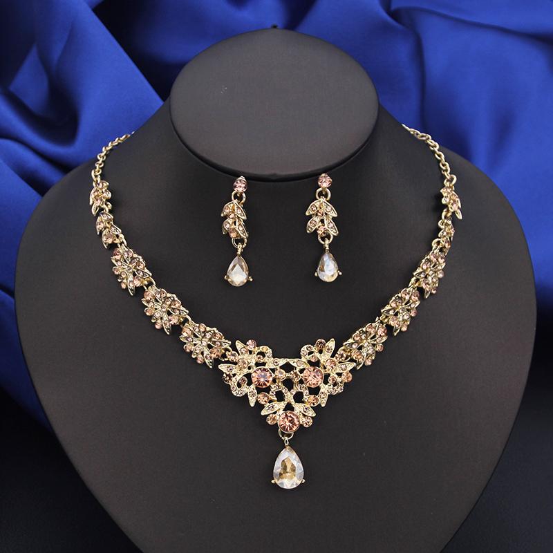 Mote Choker Halskjede Sett for Kvinner Brudesmykkesett Fest Ball Bryllup Øredobber Kostymetilbehør