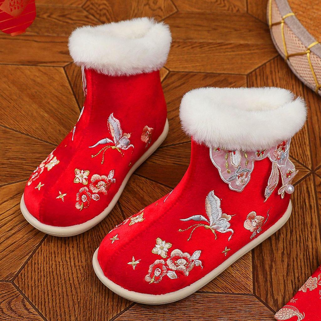 Winter 2025 Girls' Hanfu Butterfly Snow Boots: Handmade Velvet Embroidered Cotton Shoes