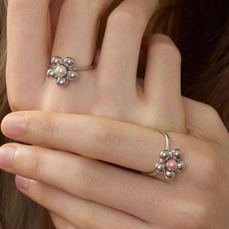 FANTASTIC PLANET balloon flower pearl ring (2colors)
