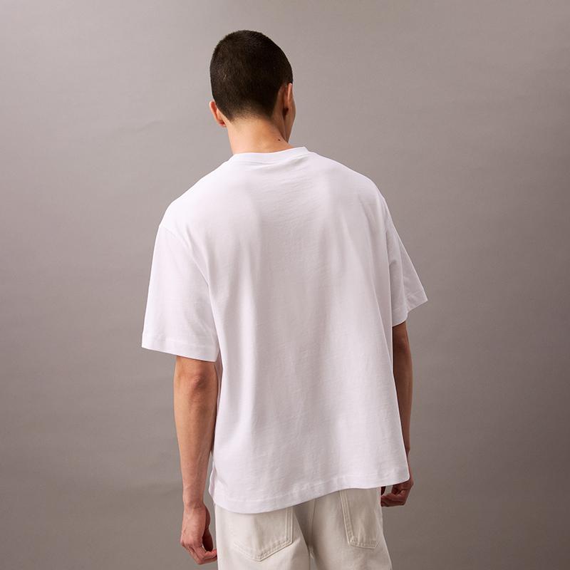 Calvin Klein Camiseta Algodão Oversized com Logotipo Bordado e Ombros Caídos Masculino Tops Branco 40HM229-YAA