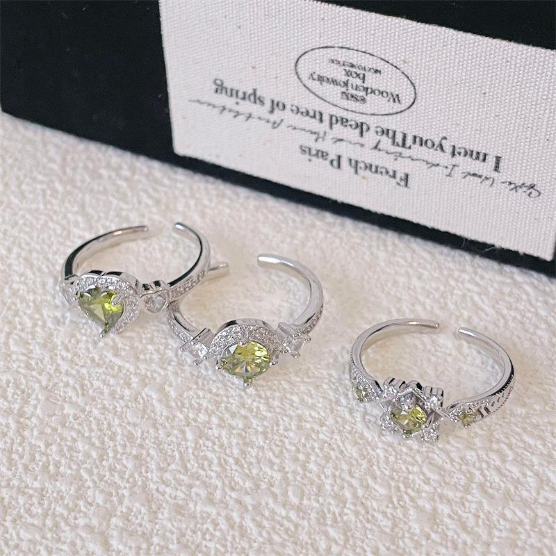 Heart-Shaped Olive Green With Zir*****Pen Ring, Women'S Niche Design, Colorful Treasure, Luxury High-End Ring, Index Finger Ring.
