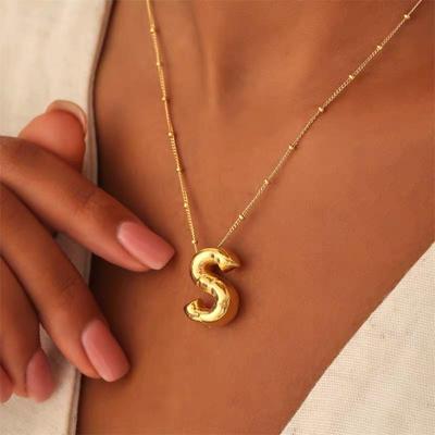 Collana Alfabeto in Acciaio Titanio Lucido per Donna - Inossidabile, Ciondolo Lettera di Alta Qualità su Catena Clavicolare