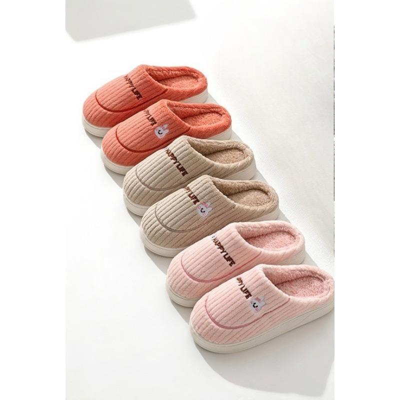 Women Wear Thick and Lightweight Slippers Indoors and Cotton Shoes Outdoors