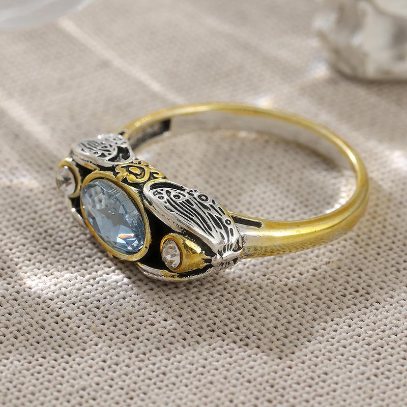 Vintage Handmade Butterfly with Blue Synthetic Zirconia Two Tone Ring Women's Elegant Exquisite Banquet Anniversary Fine Jewelry