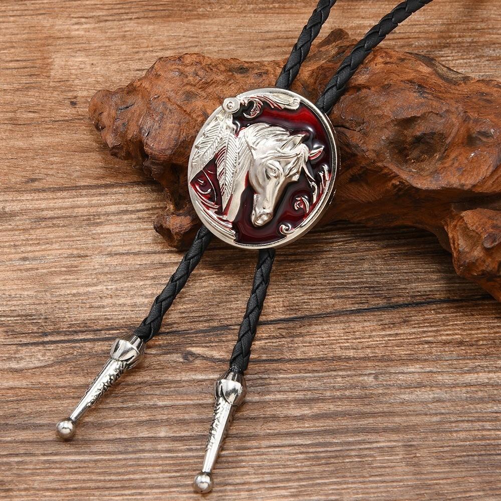 Vintage Oil Drip Horse Head Bolo Tie Necklace Leather Rope Alloy Pendant Retro Leather Rope Necklace Smooth Polished серебряный