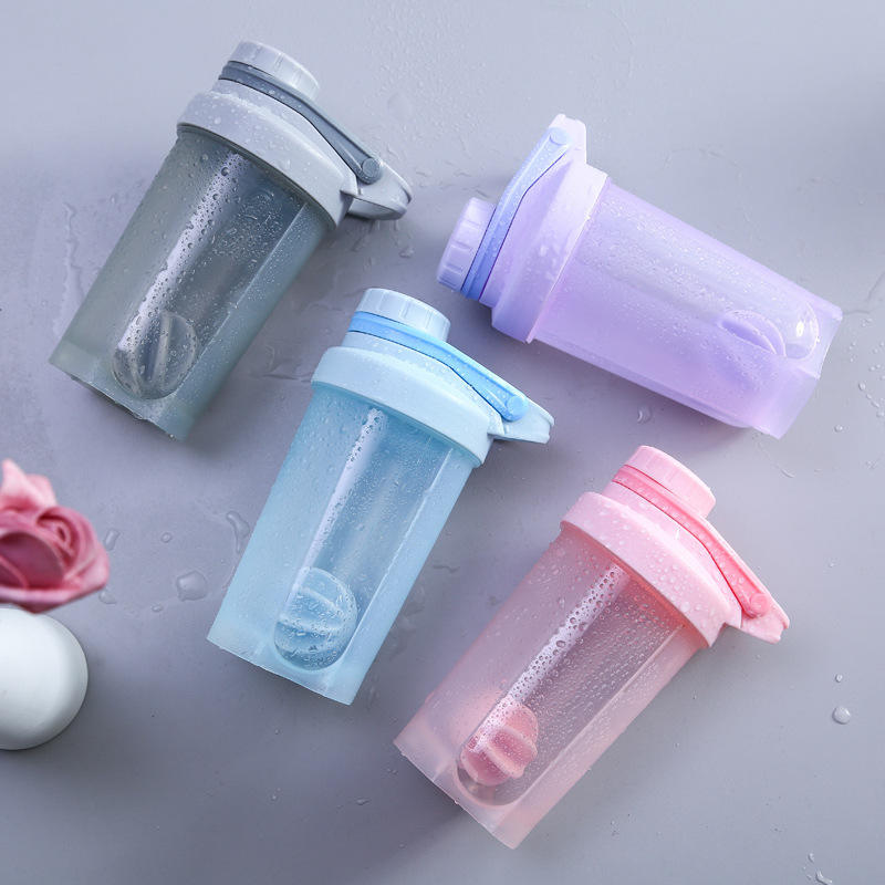 500ML Outdoor Sports Lightweight Handle Fitness Quick Leakproof Customized Logo Shaker Bottle