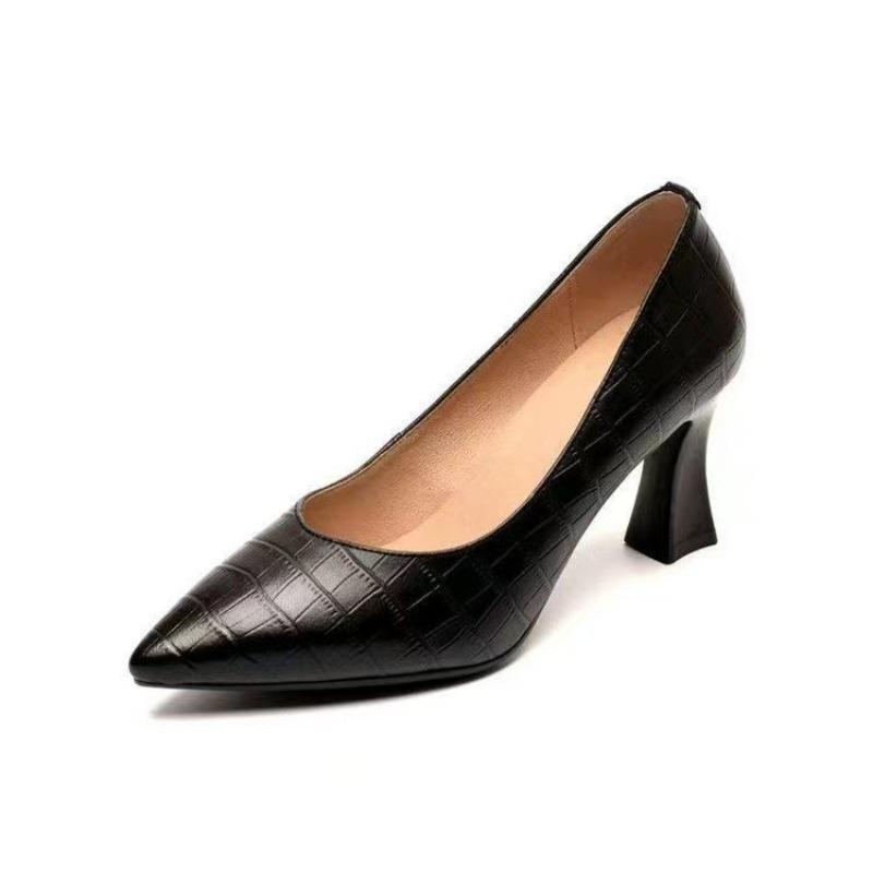 Retro burgundy high heels autumn new pointed commuting light mouth stiletto temperament professional single shoes
