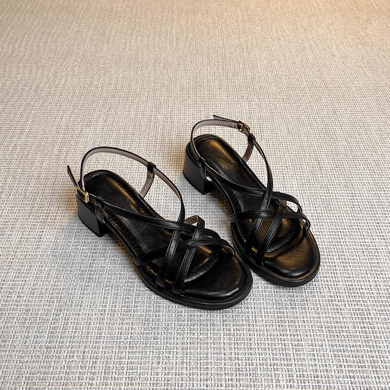 

Spot~~ 2025 summer new sandals step on shit feeling thin strap Roman shoes French retro outerwear cross strap thick heel 35 чёрный
