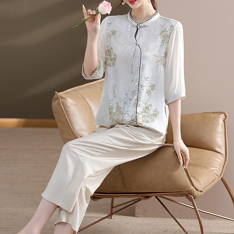 

Modern Summer Outfit for Women Over 50: Chinese-Style Short-Sleeved Top XL [suggest for 105-120 lbs]