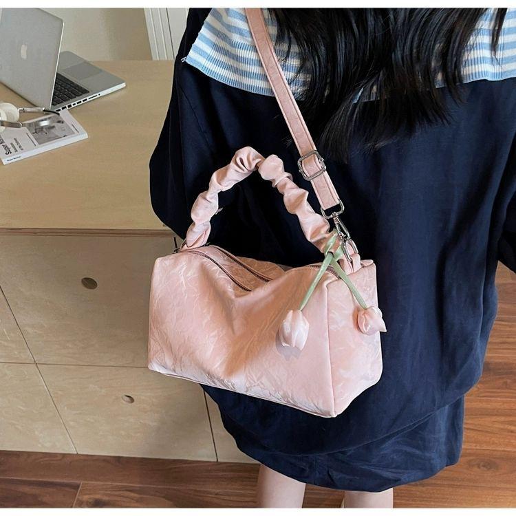 

This s Popular Boston Bag Women s Fashionable Shoulder Large-capacity Commuting Cross-body 25x13x15 single package рожевий