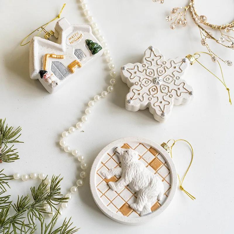 Christmas Creative Painted Special-shaped Platinum Pendant Christmas Decoration Nordic Christmas Tree Decoration Pendant Gift
