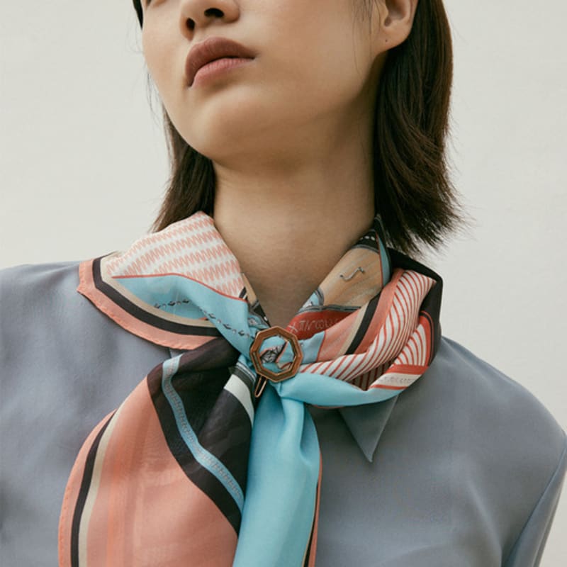 Saint Luxure Rhombus Triangle Scarf River SL21FDIRV