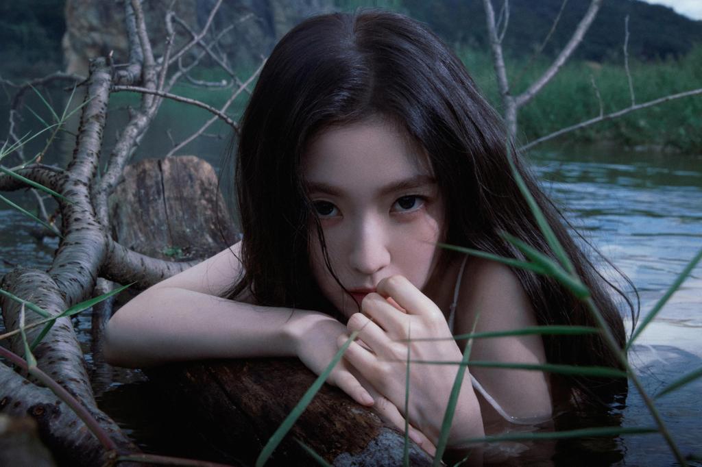 Red Velvet Irene Like A Flower 1st Mini Album with Tracking Sealed (Case Version)