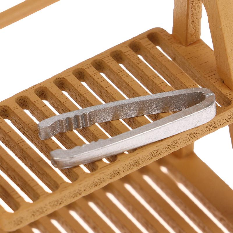 1 sett 1:12 Dukkehus Miniatyr Brødhylle Kakehylle Oppbevaringsboks/Kurv M/Bakeklemme Scenedekor Dukkehus Tilbehør