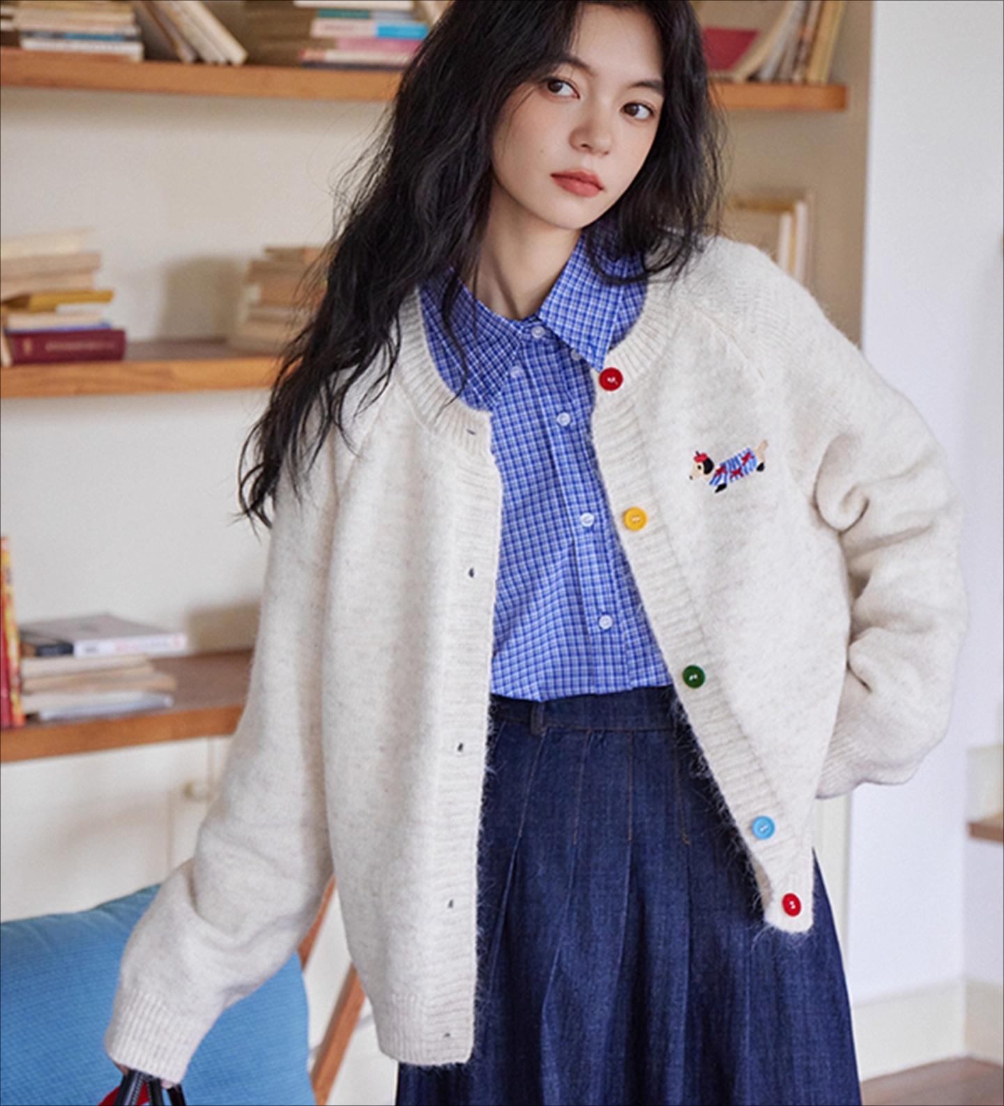 

Dimanaf Кардиган 2025 Осень Вышивка Женский Пуговицы Свитера Вязание Мода Повседневный Стиль Свободный Свитер one size бежевый