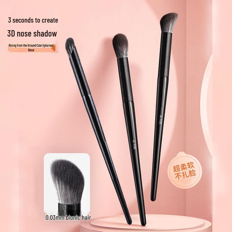 

Portable Slanted Nose Contour & Highlight Brush