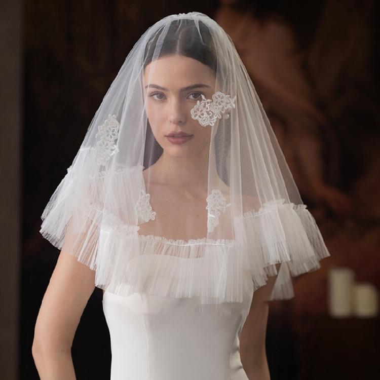 Velo Per Addio Al Nubilato Con Pettine – “Bride To Be” Bianco A Due Strati