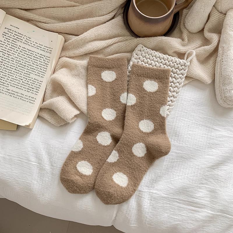Women's Autumn and Winter Thickened and Velvet Warm Wool Ring Polka Dot Wool Tube Socks